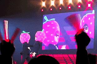 kyutie-ful-deactivated20210210:  Changkyu having a berry good time with each at SMTOWN Tokyo. 