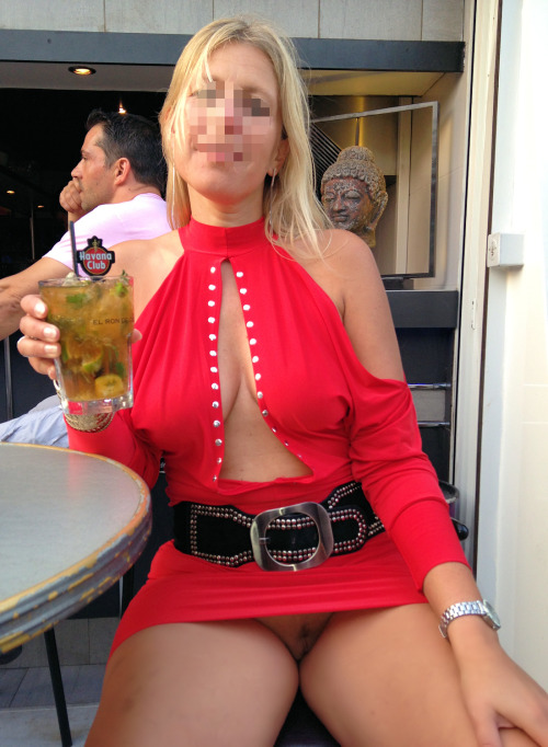 satinemay: My new dress, better without any panties :-)