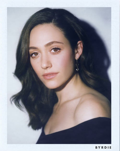 edenliaothewomb:Emmy Rossum, photographed by Emily Soto for Byrdie Beauty, Nov 5, 2017.