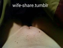wife-share:  Lil peek ;)