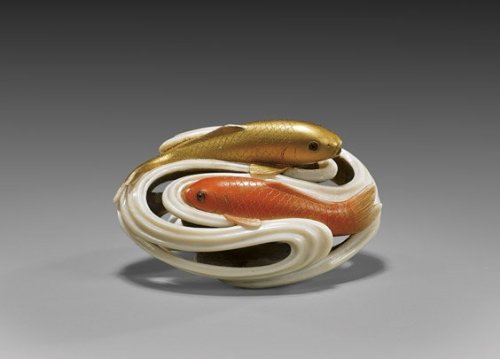 skimlines:virtual-artifacts:Very finely carved and lacquered, openwork ivory netsuke; of two koi in 