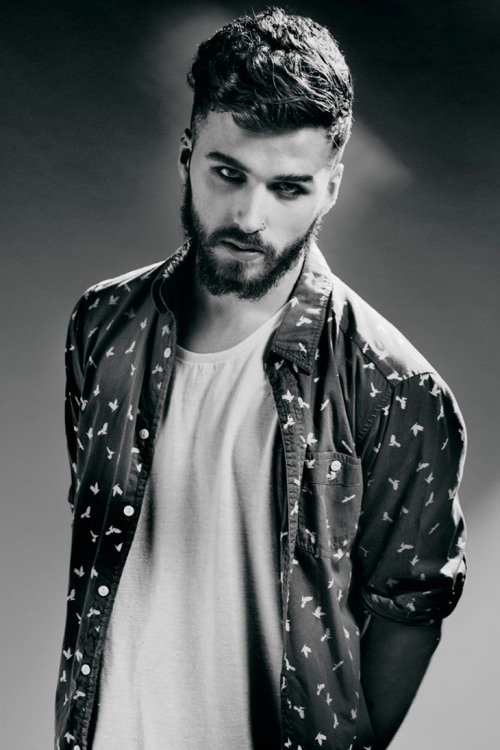 marzexxx:  OMG…. he is like the perfect man for me, super cute, soft and tender, He has a beard and tattoes, besides he has style and body hair… absolutly my kind <3