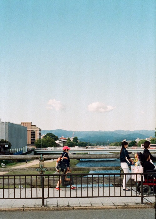 Clouds (OLYMPUS PEN FT2 / FUJI 800)