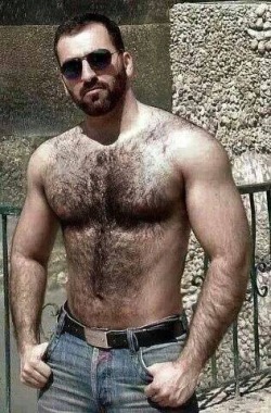 Follow my two hairy men blogs:http://sambrcln.tumblr.comhttp://hairysex.tumblr.com