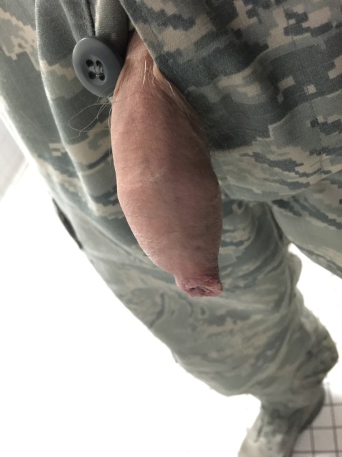 lilgreenbox: intact-lloyd:  team-uncut:  team-uncut:  Me. At work.  reblog my cock if you love fores