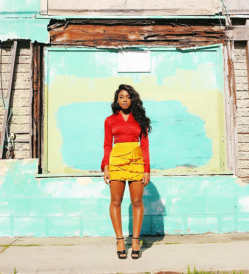blvckivycarter: pretty-fucking-doope:   🍋🍒    she’s so gorgeous 