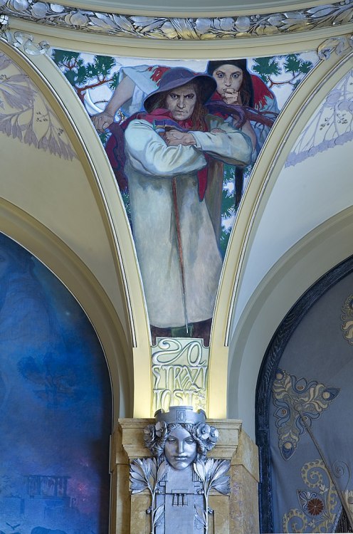 The Municipal House (Obecní Dum) Ceiling by Alphonse Mucha, Prague          © Jorge Royan (wikapedia