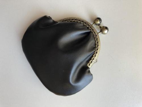 Small Coin Pouch //SmartCookieNeedleC