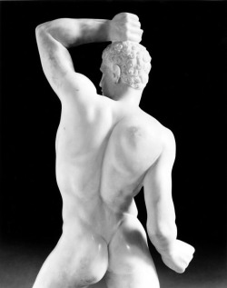 21primitive:  Robert Mapplethorpe: “Wrestler” (1989)
