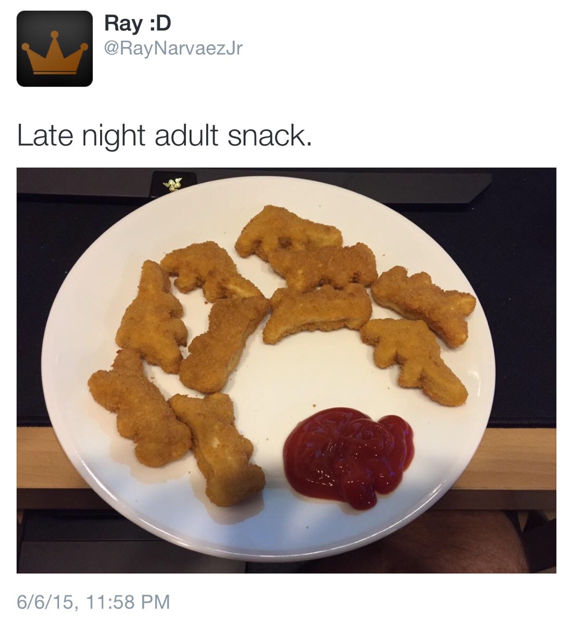awkward-lee:  #dinonuggetsftw