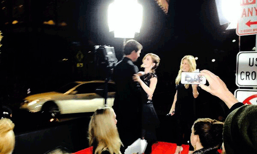 dailyvampireacademy:  Zoey and Danila hugging on the red carpet 
