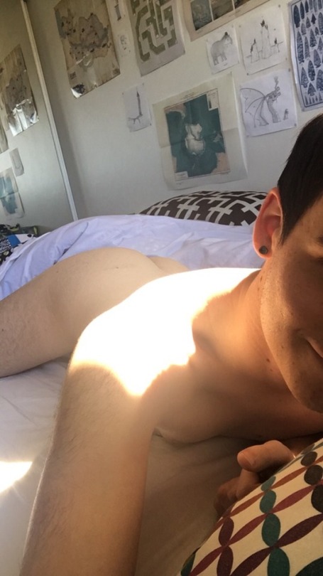 please-like-this-porn-it-is-nice:  Morning, all.  want more?