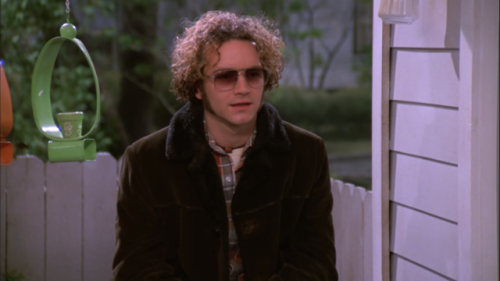  Steven Hyde in Every Episode → 1.17 - The Pill