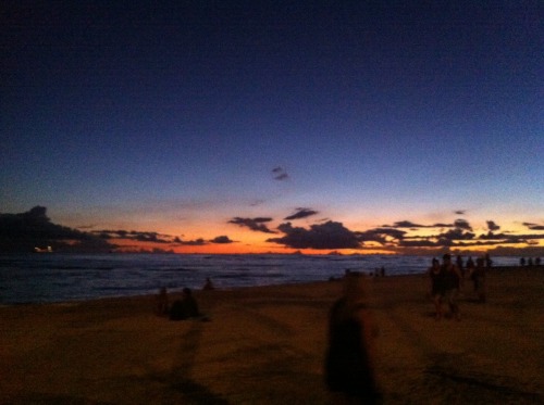 gummijay:  A catamaran ride in Waikiki with a fireworks show. I love my job. I got bored and flew to Hawaii for 40$!!