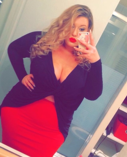 XXX plus-size-barbiee:  Baby girl you’re a photo