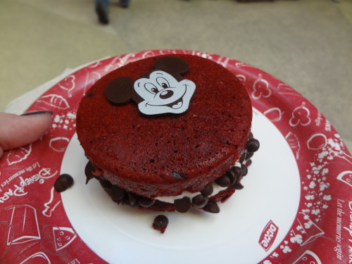 Porn photo disneyfoodislove:Mickey shaped goodies &