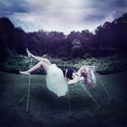 mindtripworld:  It’s hard to move on by Raemarshall 