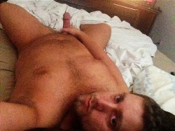 cubwoofsxxx:  Happy Fuck Me Friday everyone