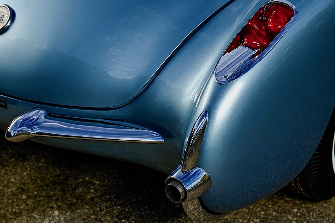 utwo:  1956 Chevrolet Corvette Roadster © don kates 
