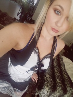 whitneywisconsinreturns:  Me dressed as a maid ♡