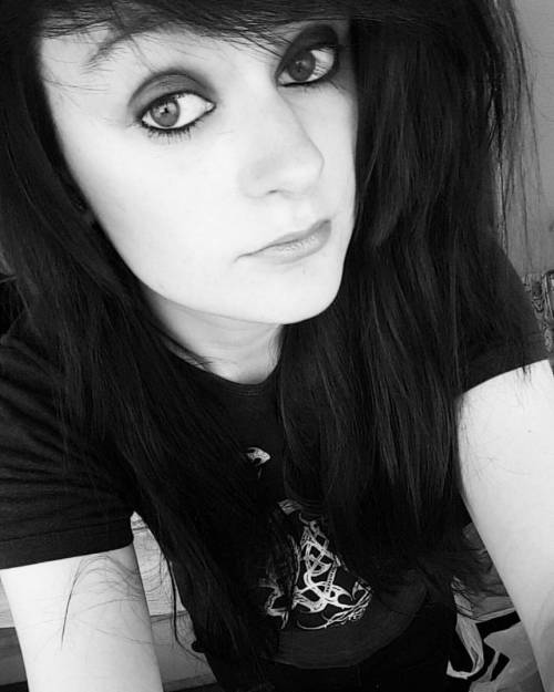lavenderscentedsins: #me look st how fucking beautiful she is :OOOO &lt;3 &lt;3 &lt;3-Mi