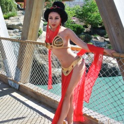 hotcosplaychicks:  Disney-Star Wars Crossover