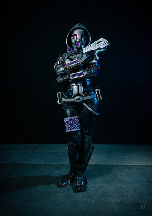 cosplayfanatics:  Tali'Zorah nar Rayya by CarambolaG    Get 5 free contest entries when you make your first deposit on FanDuel! Sign up here: http://bit.ly/COSBALLFANS    