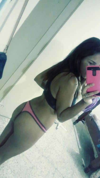 barbaroxx: Esta puta de llama frances de san Germán es una cuero llamelan a su numero 787 659