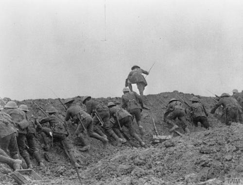 scrapironflotilla: Still from film of the Battle of the Somme. Sequence 31 (“The Attack”