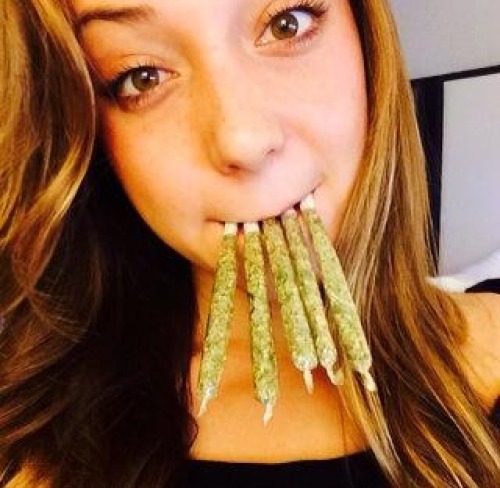 Remy Lacroix is the most adorable stoner pornstar around!!!