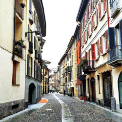 fairytale-europe:  Brera, Milano, Italy x