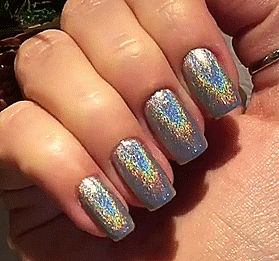 nailpornography:  Holographic