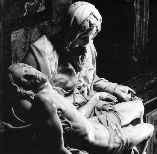 by-grace-of-god: La Pietà - Carved from a single block of white Carrara marble it took the 24-year o