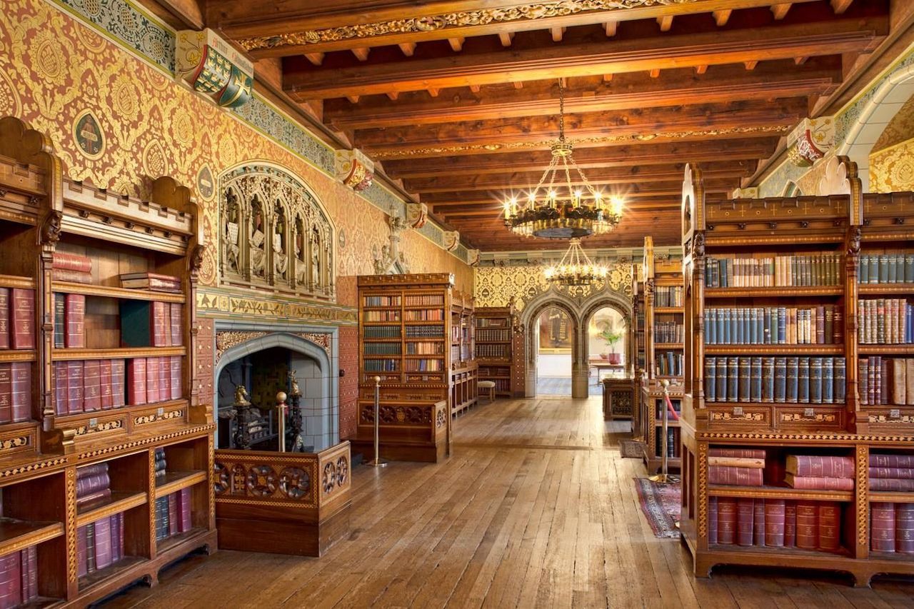 cair–paravel:The library at Cardiff Castle. It occupies the site of the medieval