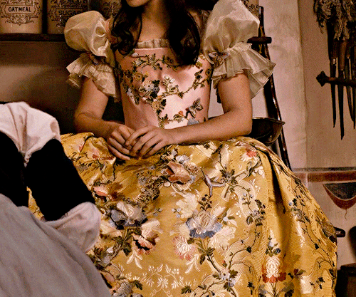 Snow White + Pink & Yellow DressMirror Mirror (2012) Costume Design By Eiko Ishioka
