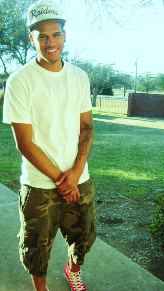 Chris Brown And J. Cole Had A Damn Baby !!!!!!