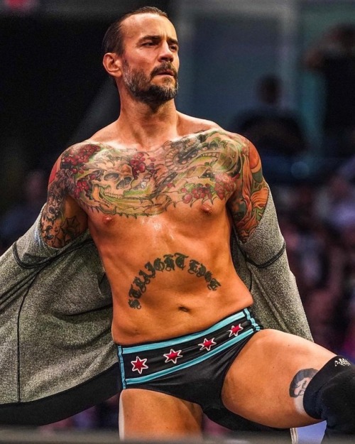 wresy: Daddy Punk waiting for you to suck show off in his tiny trunks as he should