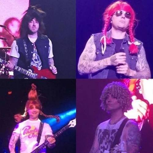 a7x-revolution: oh…okay