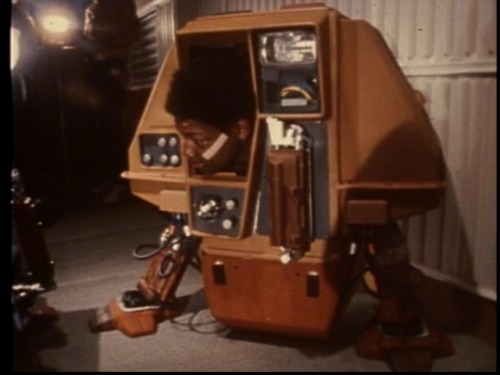 Behind the scenes of “Silent Running.” Universal actually sued George Lucas because they said the “c
