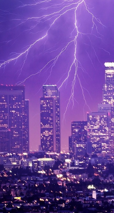 nnt-channel:LIGHTNING. CITY.