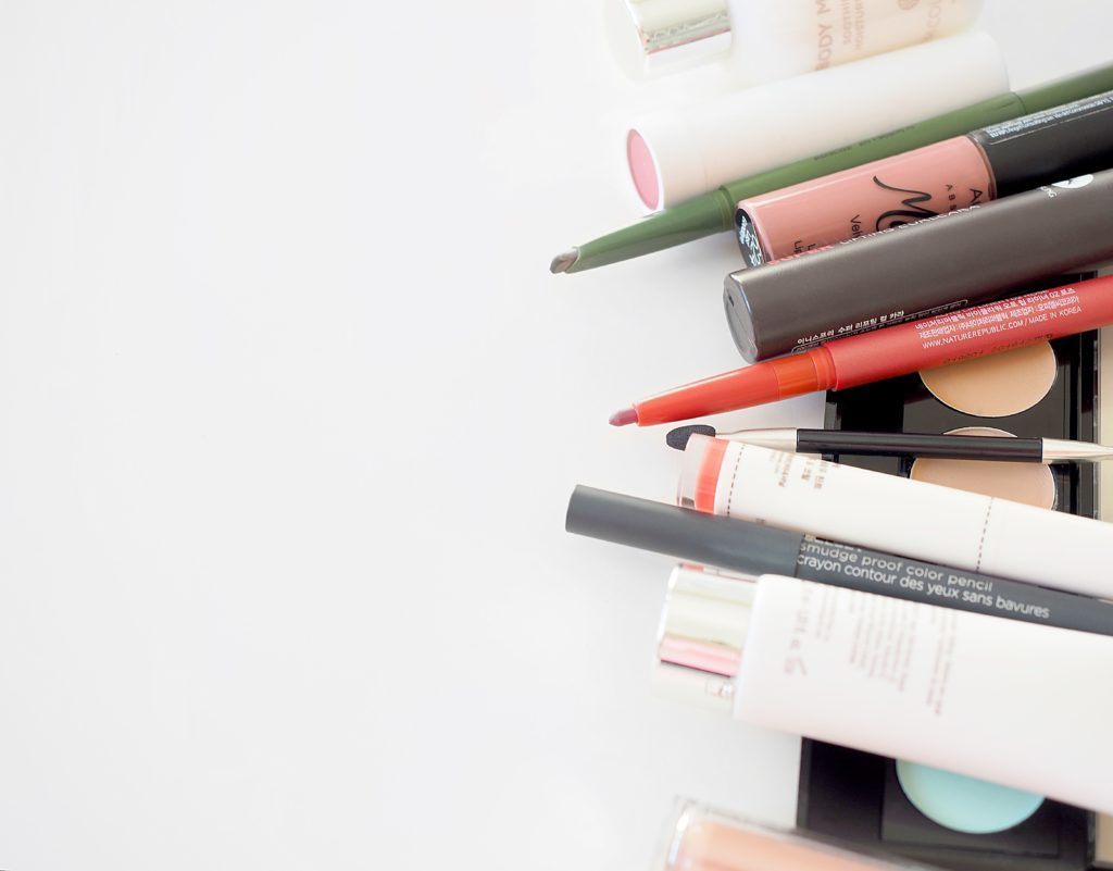 Makeup is Losing Its Luster