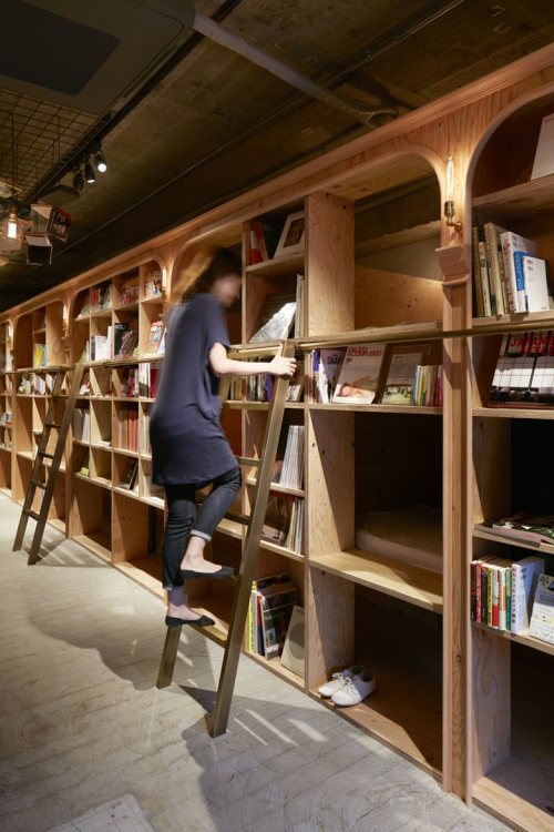 archatlas:  Book And Bed Tokyo Suppose Design Office