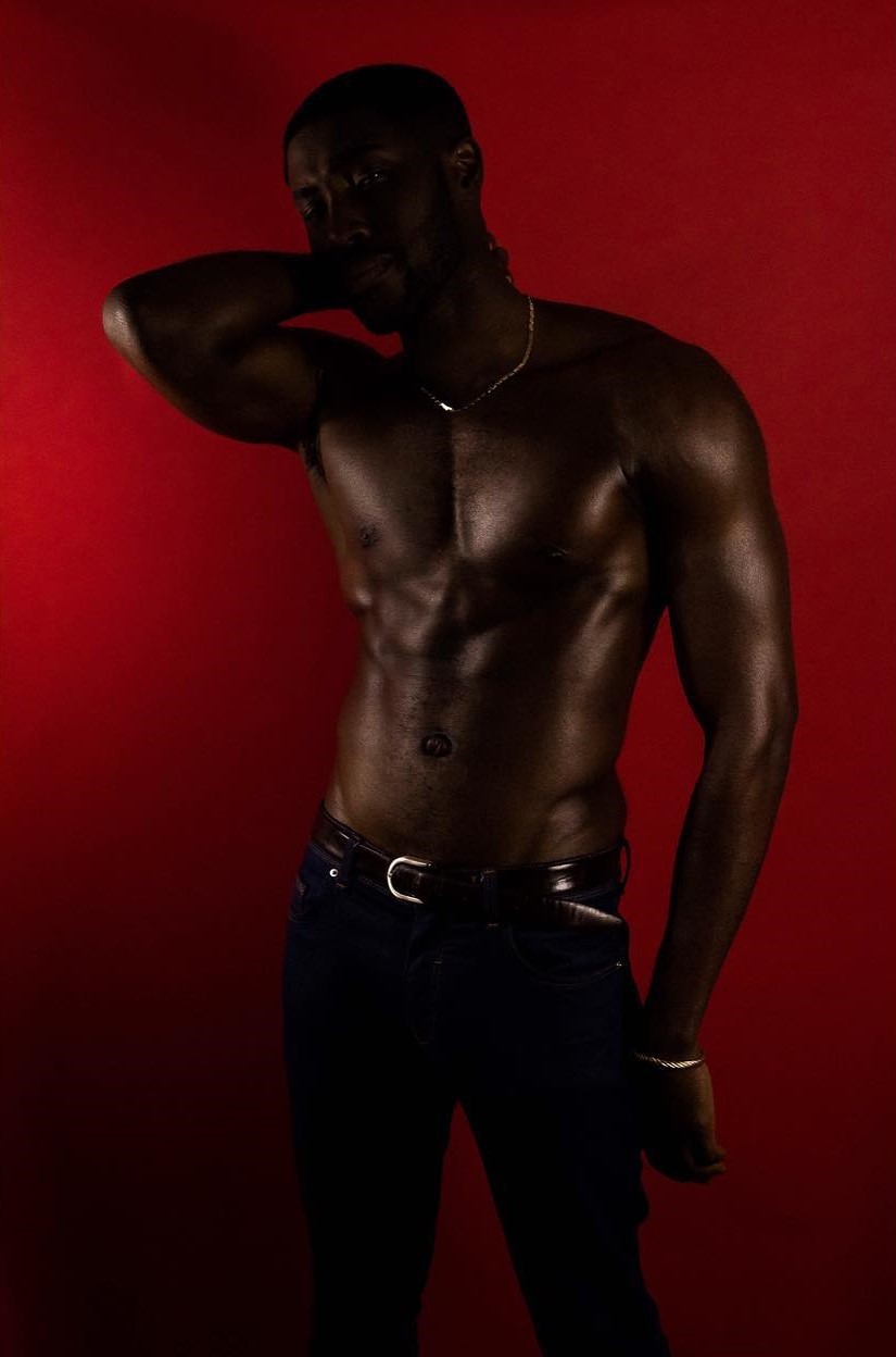 celebswhogetslepton:Godwin BalogunPhoto: @palmwinepapii