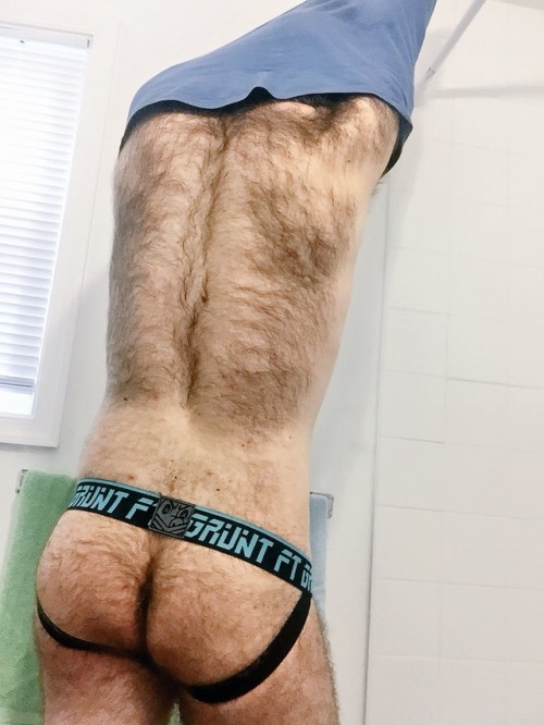 nydirty30: Follow @alphabrotter on Twitter