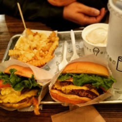 #shakeshack #doubleburgers #cheesefries #oatmealcaramelfrozencustard (at Shake Shack 300 W Forty Four S)