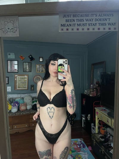 messyxbangs:good morning🖤 lounging around all day in lingerie✨get my sites here