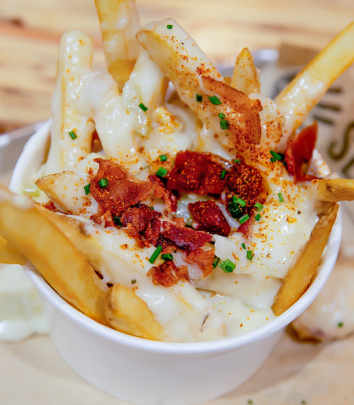 yummyinmytumbly:  Chowder Fries