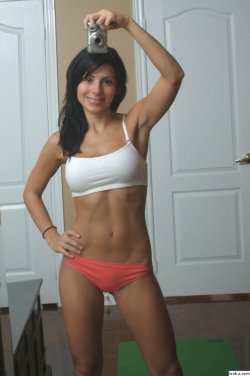 sexygymchicks:  Follow Sexy Gym Babes Updated