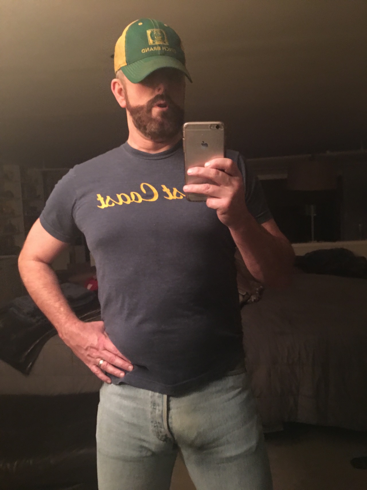 hungfacefucker:Hungfacefucker / posing in 501 jeans