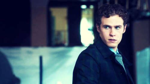 princeofduan:  Leo Fitz being unfairly pretty in porn pictures